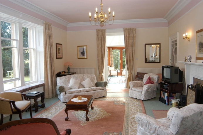 Imagen del bar/restaurante del Hotel Whitchester Christian Guest House. Foto 3