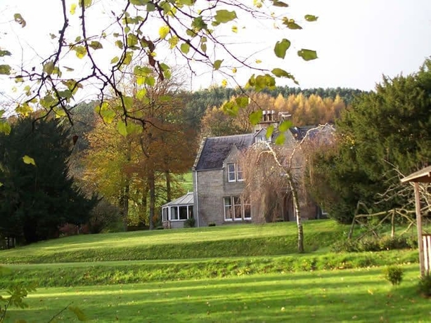 Imagen de los exteriores del Hotel Whitchester Christian Guest House. Foto 8