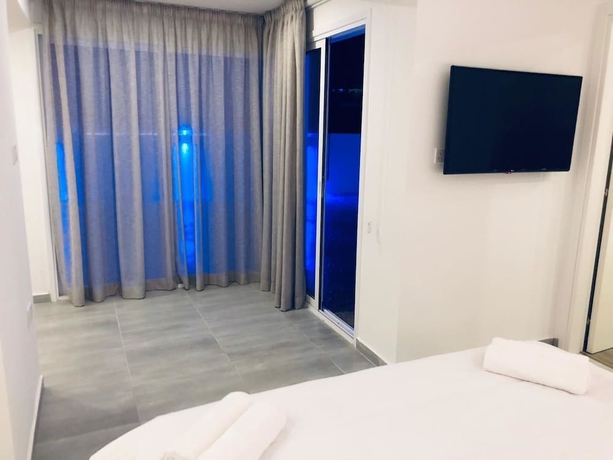 Imagen de la habitación del Hotel White 11. Foto 15