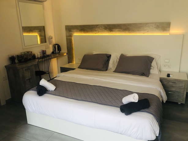 Imagen de la habitación del Hotel White 11. Foto 18