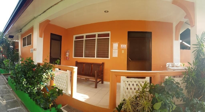 Imagen de la habitación del Hotel White Beach Guest House. Foto 7