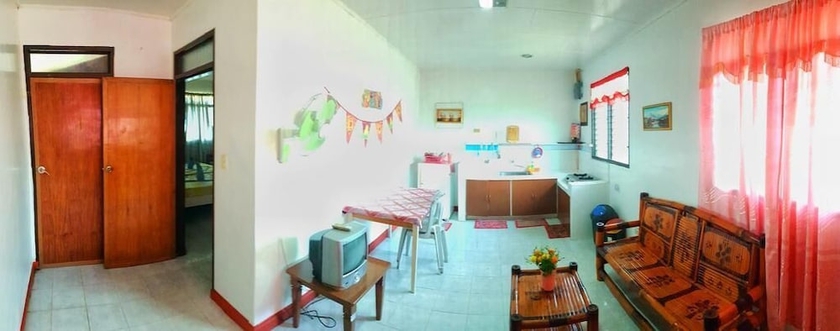 Imagen de los interiores del Hotel White Beach Guest House. Foto 18