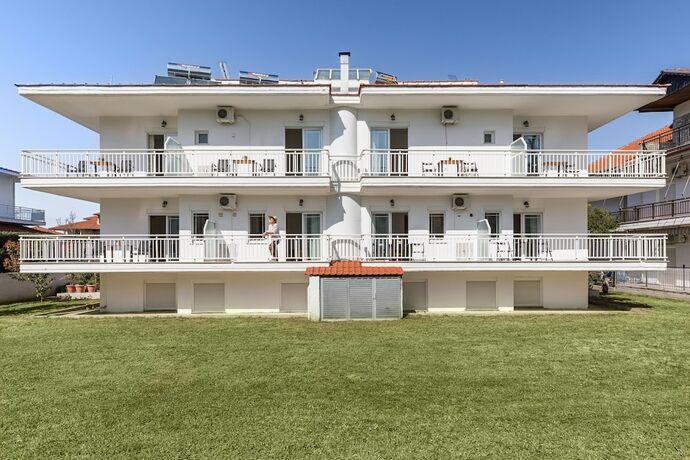 Imagen general del Hotel White Bluebell. Foto 11