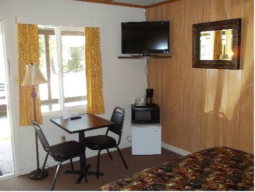 Imagen de la habitación del Hotel White Chief Mountain Lodge. Foto 4