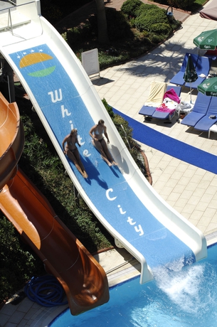 Imagen de la piscina del Hotel White City Beach - Adults Only. Foto 14