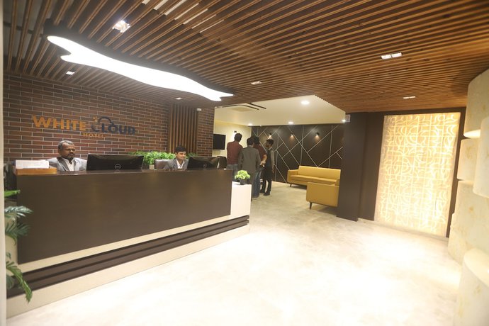 Imagen de los interiores del Hotel White Cloud. Foto 13