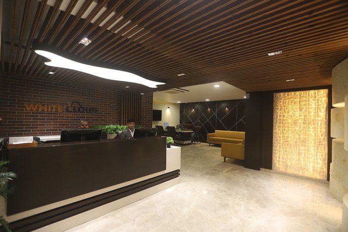 Imagen de los interiores del Hotel White Cloud. Foto 16
