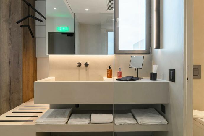 Imagen general del Hotel White Coast Pool Suites, Adults Only - Small Luxurys of the World. Foto 9