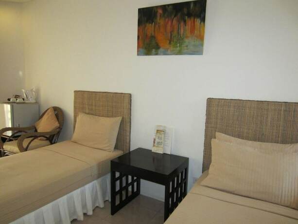 Imagen general del Hotel White Coral, Station 1. Foto 7