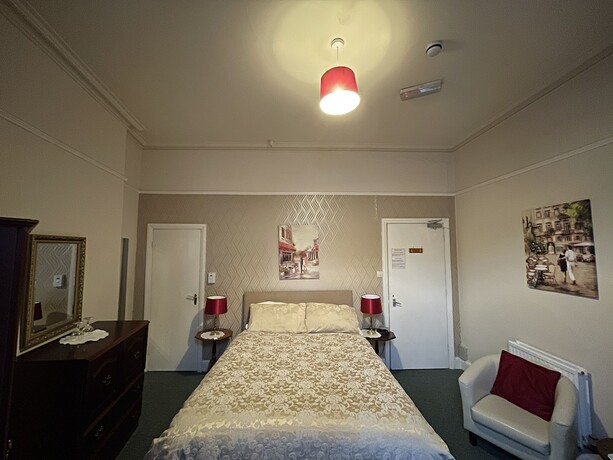 Imagen de la habitación del Hotel White Court Llandudno. Foto 16