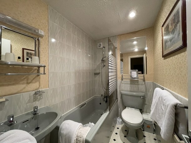 Imagen de la habitación del Hotel White Court Llandudno. Foto 18