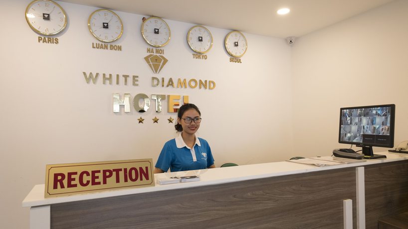 Imagen de los interiores del Hotel White Diamond. Foto 18