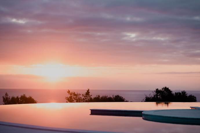 Imagen de la piscina del Hotel White Donkey. Foto 20