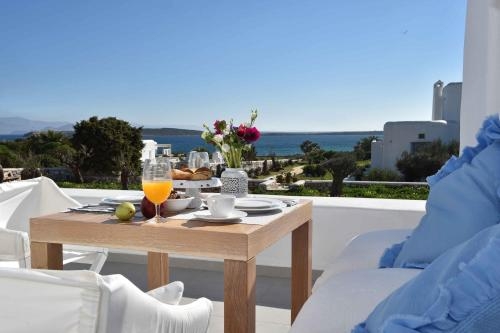 Imagen de la habitación del Hotel White Dunes Luxury Suites. Foto 8