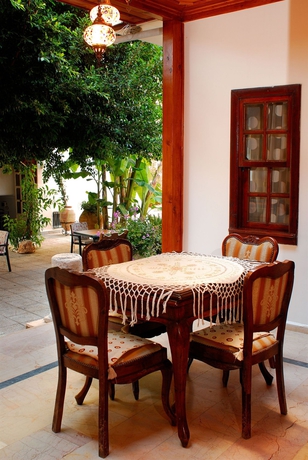 Imagen del bar/restaurante del Hotel White Garden, Antalya. Foto 1