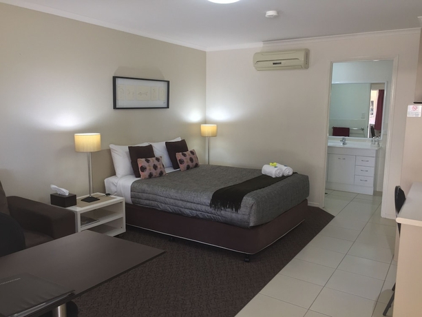 Imagen de la habitación del Hotel White Gums Motor Inn. Foto 8