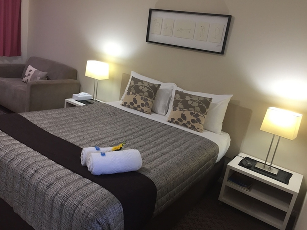 Imagen de la habitación del Hotel White Gums Motor Inn. Foto 10