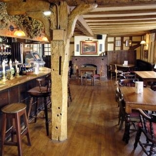 Imagen del bar/restaurante del Hotel White Hart Braintree By Greene King Inns. Foto 2
