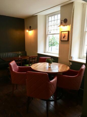 Imagen general del Hotel White Hart Inn, Wells. Foto 11