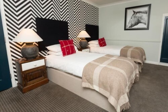Imagen de la habitación del Hotel White Hart, Newmarket by Marston\'s Inns. Foto 11
