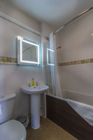 Imagen de la habitación del Hotel White Hart Royal. Foto 1