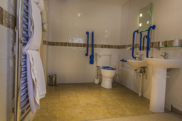 Imagen de la habitación del Hotel White Hart Royal. Foto 13