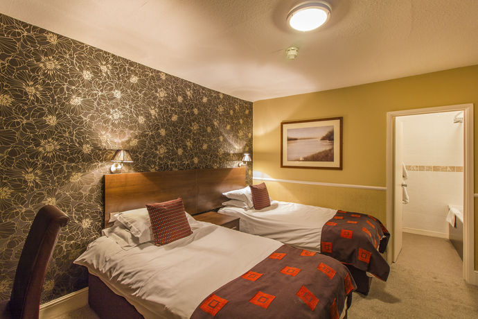 Imagen de la habitación del Hotel White Hart Royal. Foto 15