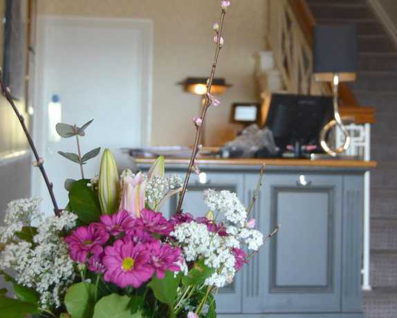 Imagen del bar/restaurante del Hotel White Horses by Everlys Collection. Foto 3