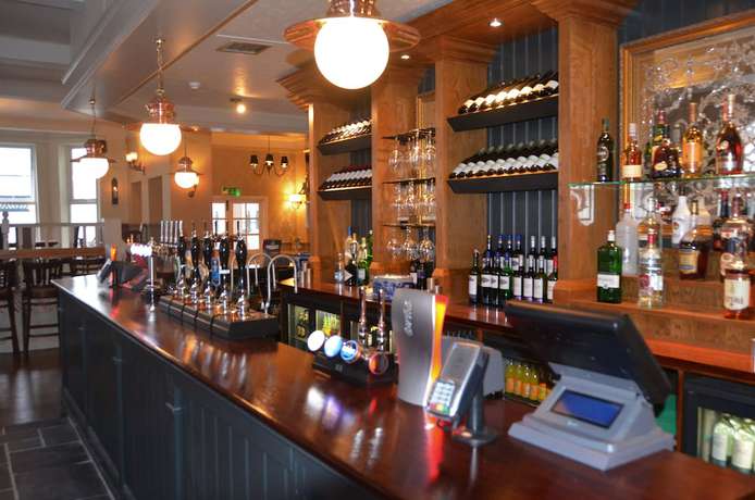 Imagen del bar/restaurante del Hotel White Horses by Everlys Collection. Foto 6