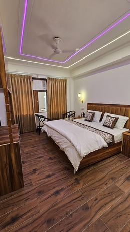 Imagen de la habitación del Hotel White House And Banquet. Foto 4