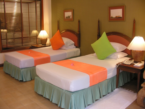 Imagen general del Hotel White House Beach Resort. Foto 3