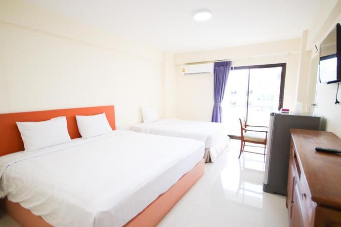 Imagen de la habitación del Hotel White House Bizotel. Foto 4