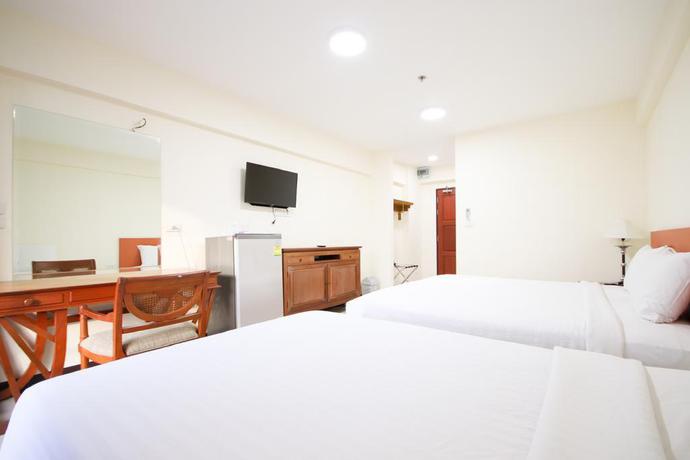 Imagen de la habitación del Hotel White House Bizotel. Foto 5