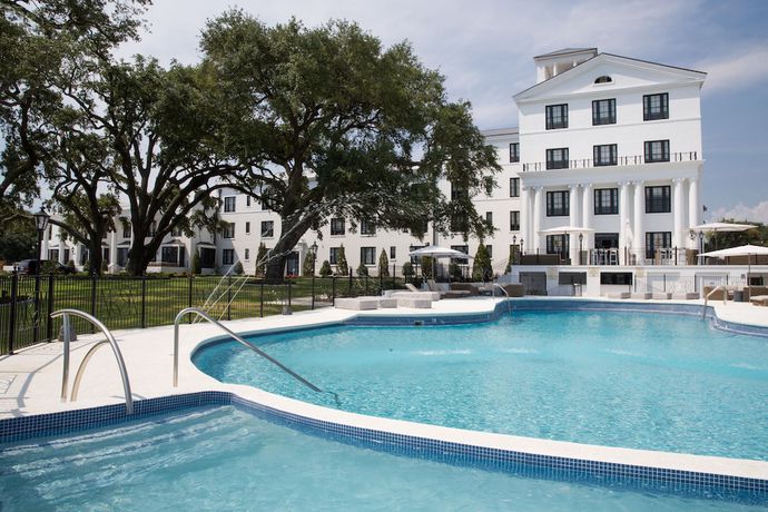 Imagen de la piscina del Hotel White House, Edgewater Park. Foto 19