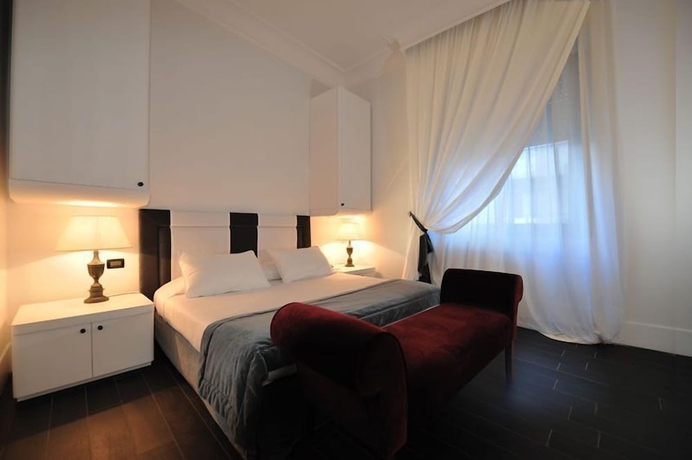 Imagen de la habitación del Hotel White House, Foggia. Foto 5