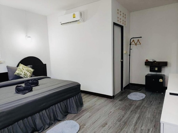 Imagen de la habitación del Hotel White House, Laem Thong. Foto 2