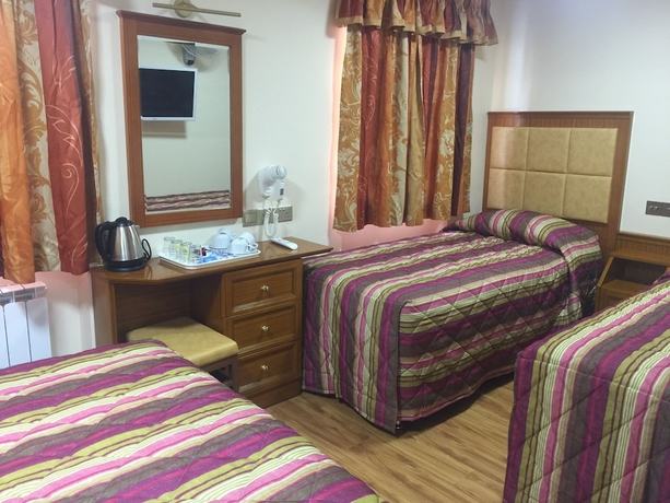 Imagen de la habitación del Hotel White House, Londres. Foto 8