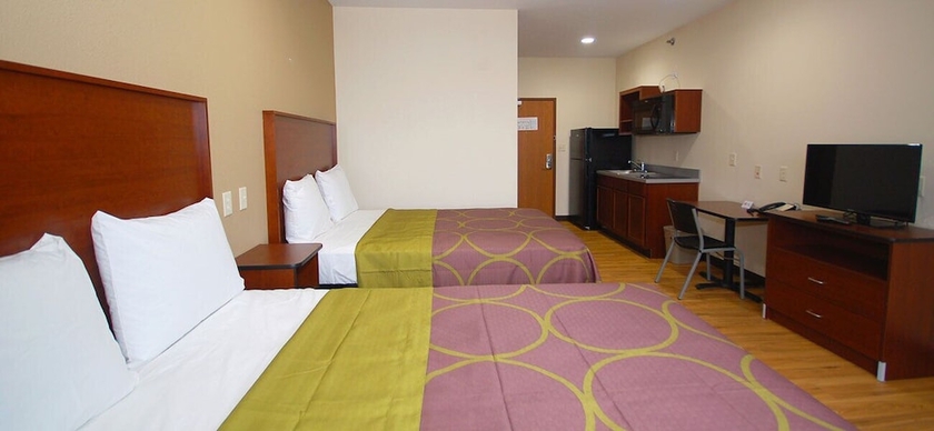 Imagen de la habitación del Hotel White House Suites, Indianapolis Aeropuerto. Foto 5