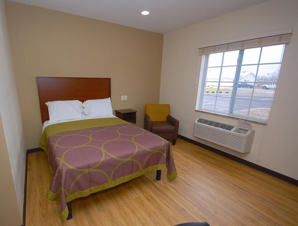 Imagen de la habitación del Hotel White House Suites, Indianapolis Aeropuerto. Foto 8