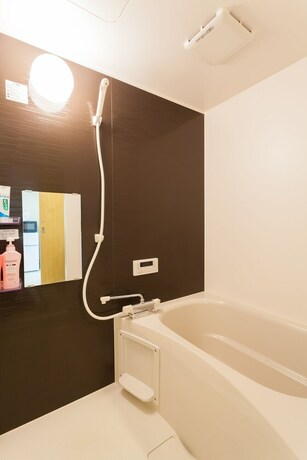 Imagen general del Hotel White House Tsuruhashi. Foto 13