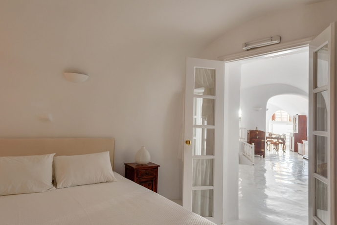 Imagen de la habitación del Hotel White House Villa. Foto 12