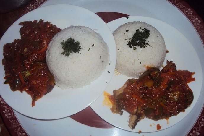 Imagen del bar/restaurante del Hotel White House of Tanzania - Hostel. Foto 2