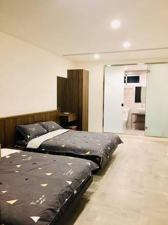 Imagen general del Hotel White Hunter. Foto 8