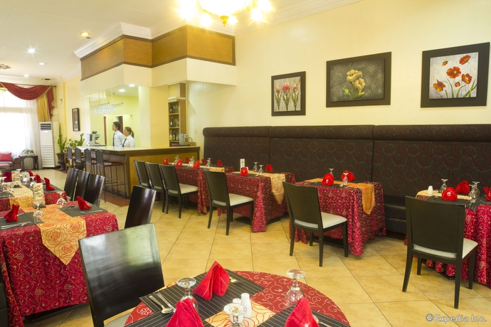 Imagen del bar/restaurante del Hotel White Knight Intramuros. Foto 3