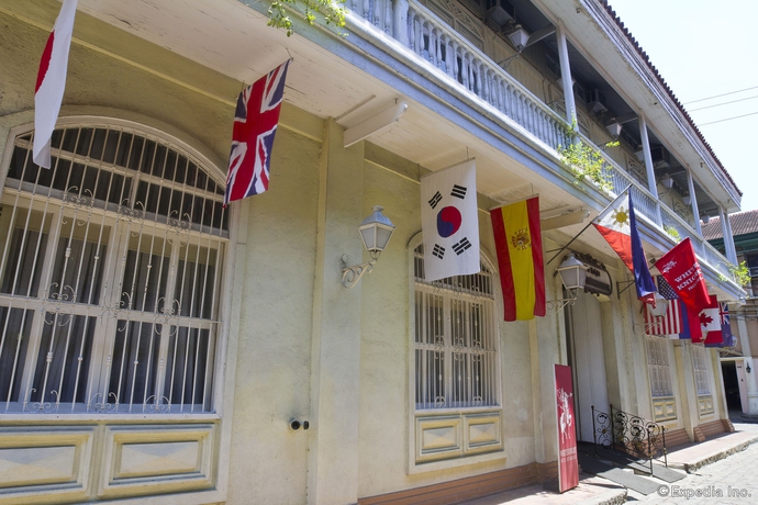 Imagen de los exteriores del Hotel White Knight Intramuros. Foto 14