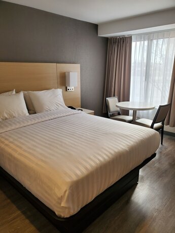 Imagen de la habitación del Hotel White Knight Motel. Foto 10