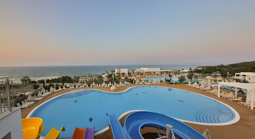 Imagen general del Hotel White Lagoon All Inclusive. Foto 12