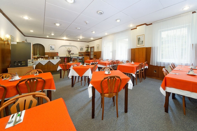 Imagen del bar/restaurante del Hotel White Lion, Praga. Foto 1