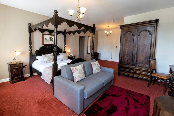 Imagen de la habitación del Hotel White Lion Royal. Foto 9