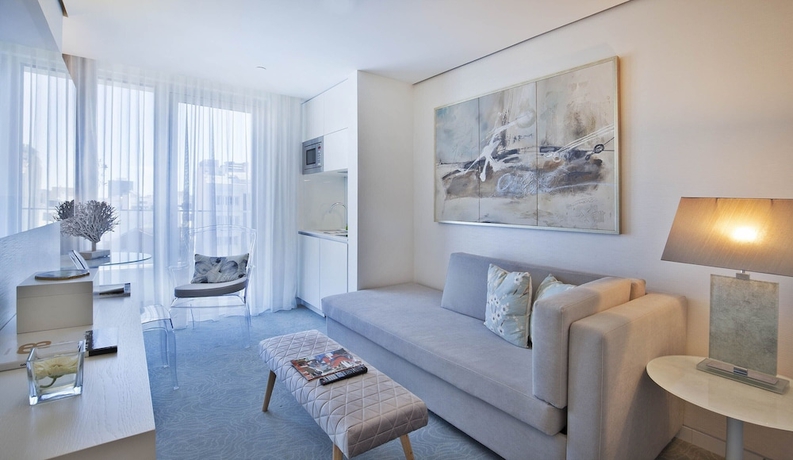 Imagen de la habitación del Hotel White Lisboa. Foto 16